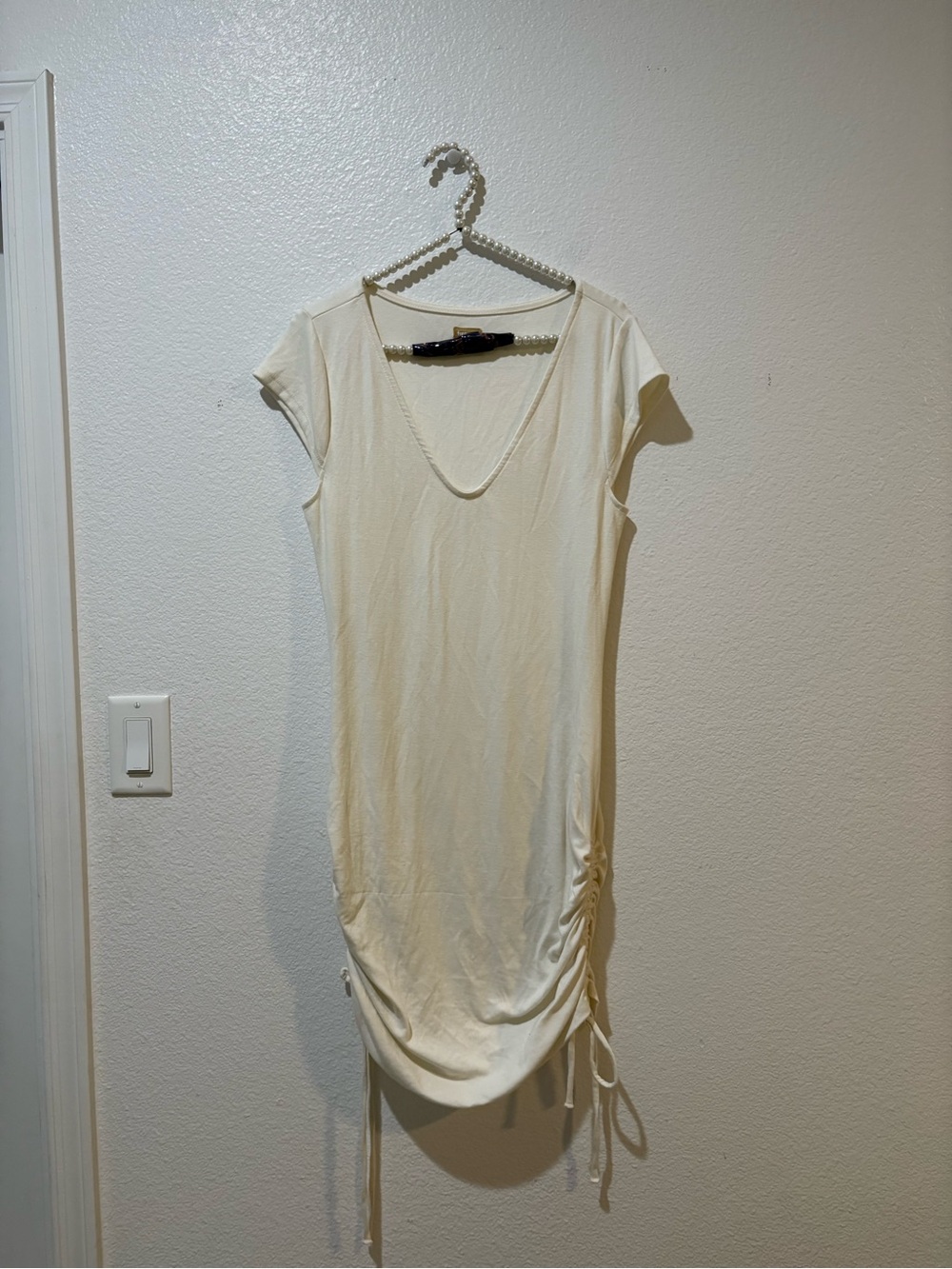 free est XL Cream Short-Sleeve Side-Ruched Scoop Neck Tunic